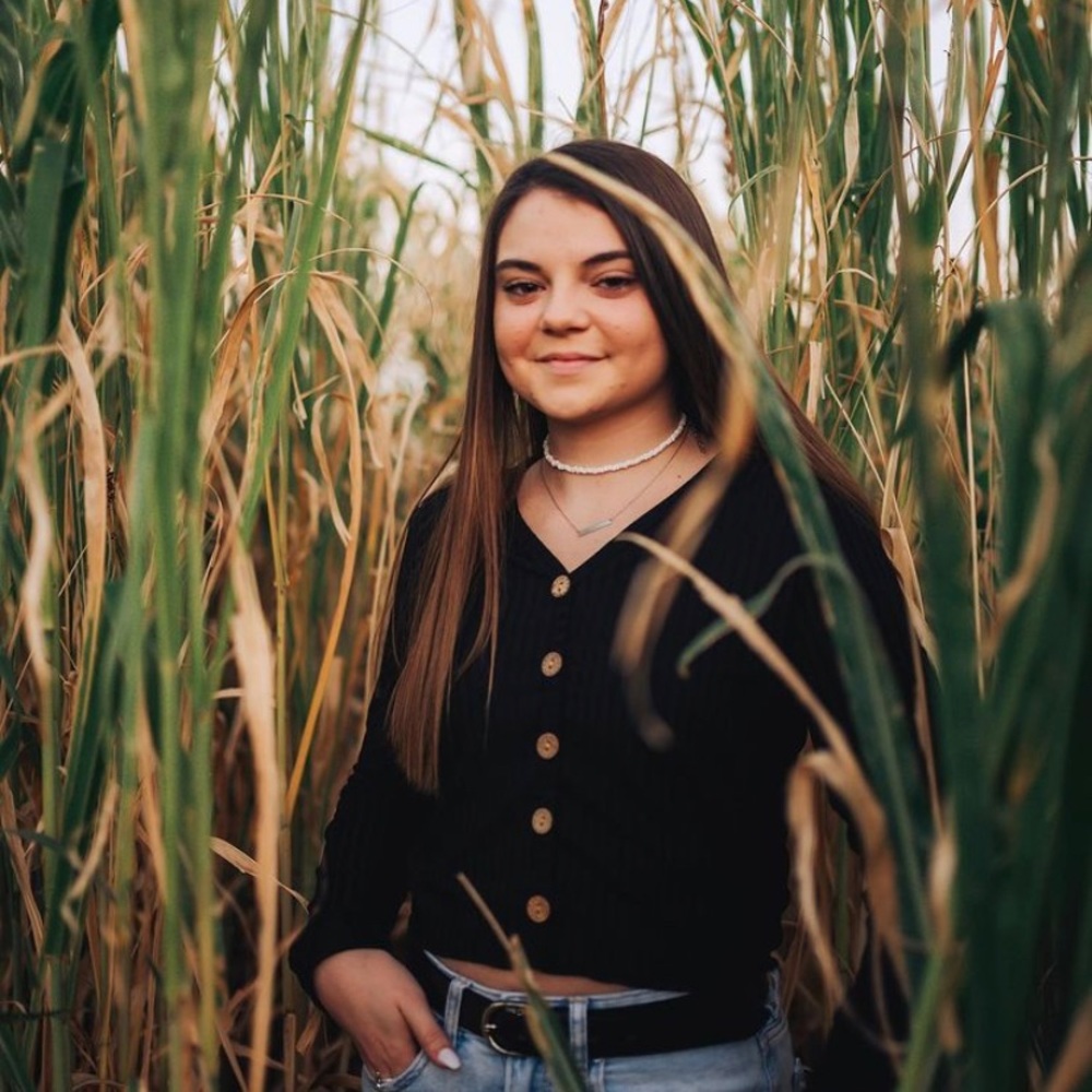 Meet your Posher, Kenzie